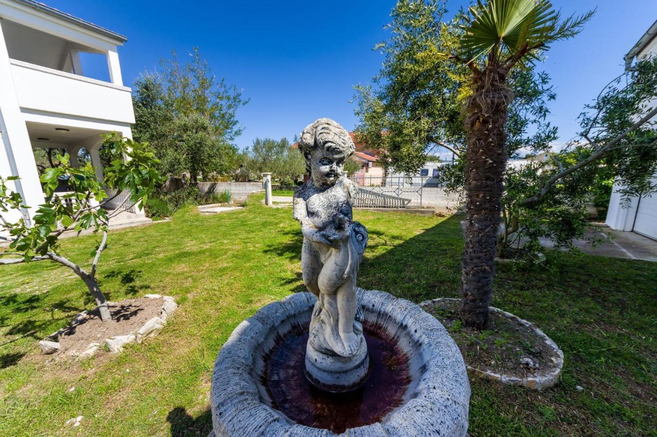 Apartments With A Parking Space Nin, Zadar - 10414 المظهر الخارجي الصورة